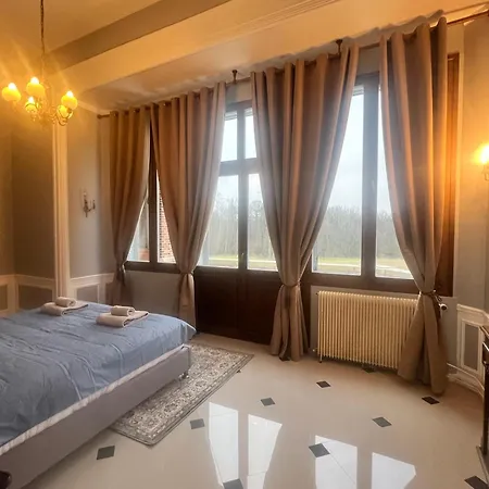 Chateau De Crenille -appartements Apartment Chaumes-en-Brie